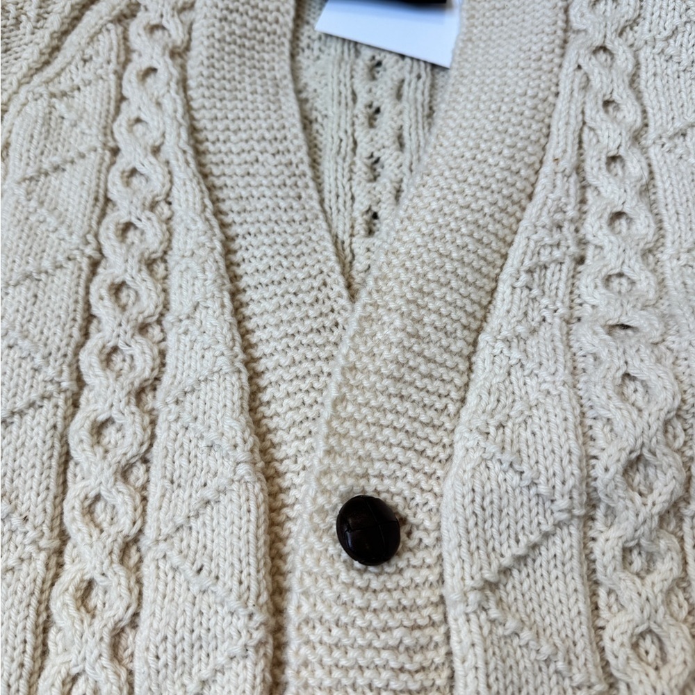 Vintage Cozy Irish Wool Cream Cable Knit Cardigan - Picture 8 of 15